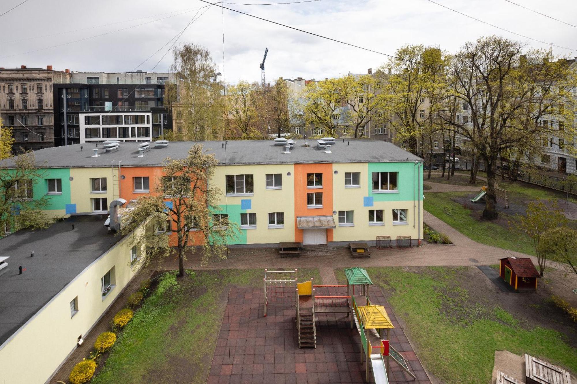 Brivibas Yard Apartment With Parking In City Center Riga Exterior foto